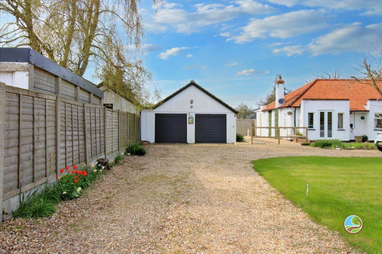 Little ClactonOrchard View Retreat - Dog Friendly, Enclosed Private Garden With Weather Dependant Hot Tub - Not On A Holiday Park别墅 外观 照片